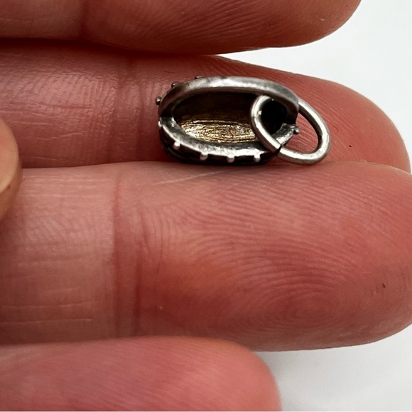 Vintage woven basket Sterling silver charm pendant - Picture 7 of 8